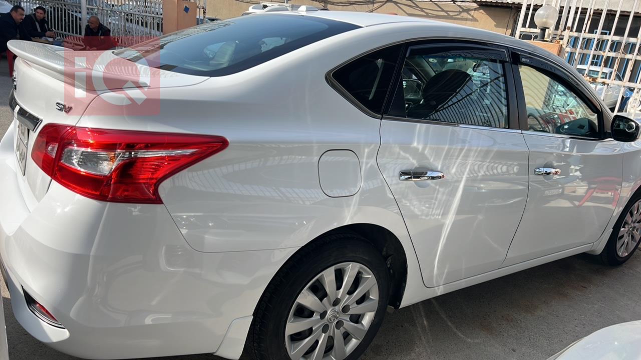نيسان سنترا